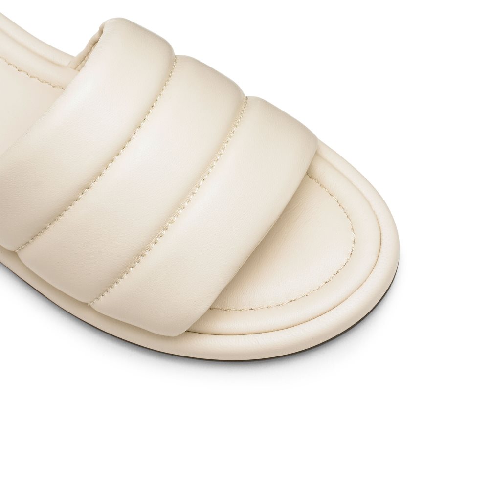 Cream Russell & Bromley Puffmule Puffy Women's Slippers | PH-9-OBLT